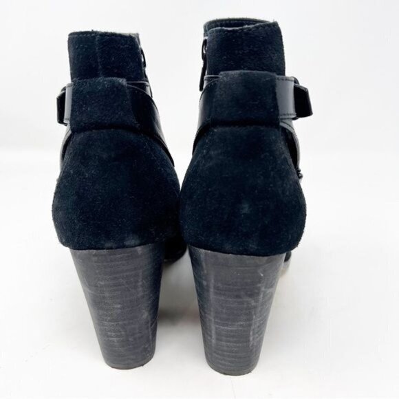 COLE HAAN BLACK SUEDE STRAP DETAIL SIDE ZIP MINNA BOOTIE WOMENS SZ 8.5 - Picture 4 of 9